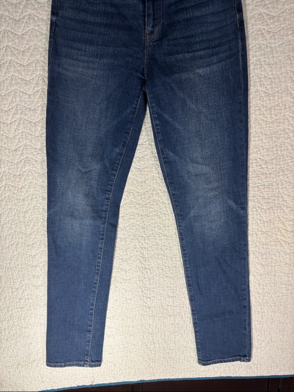 GAP Women's Straight Leg Jeans - Medium Blue Wash - Picture 5 of 8